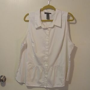 Lane Bryant sleeveless button up blouse